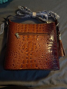 FASHION Women's Croc-Embossed Crossbody Bag in Brown